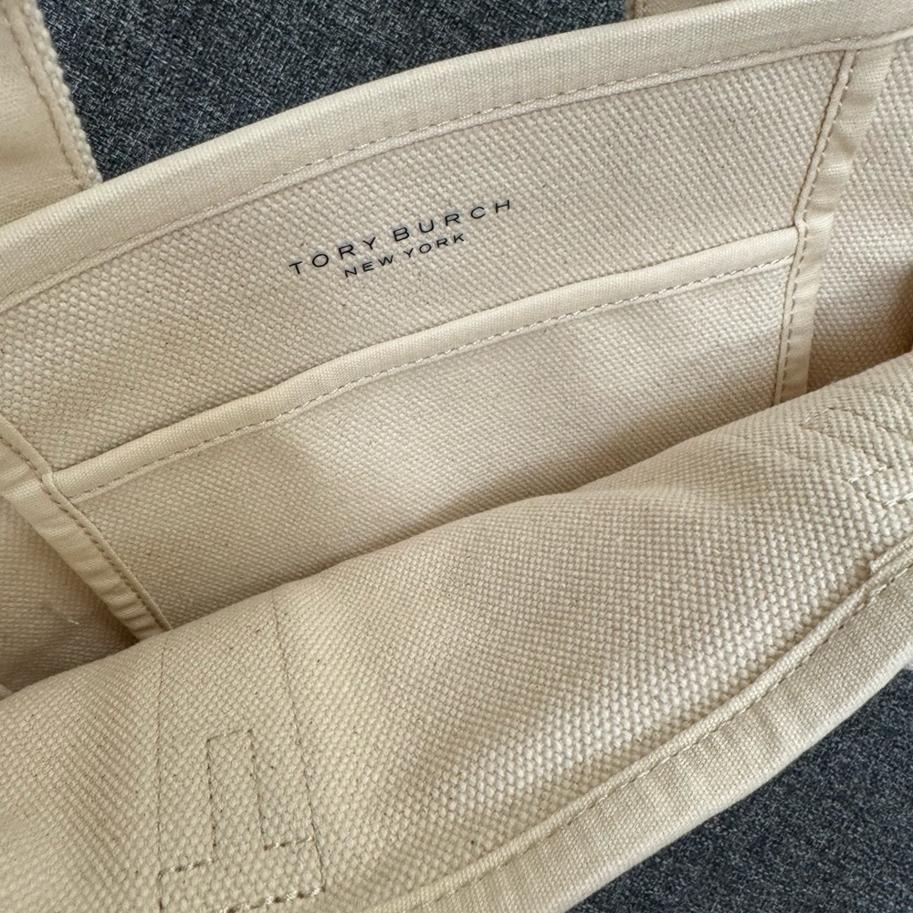 Tory Burch small canvas bag new 8”x5” - Picture 2 of 2
